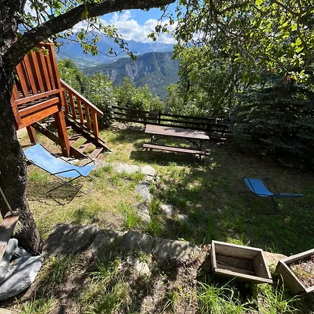 En Pleine Nature Avec Jardin Les Blaues